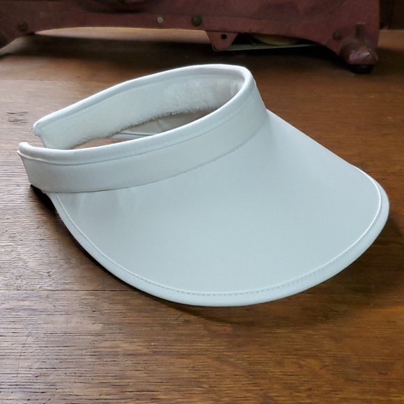 BRIDGESTONE, GOLF, VISOR, OS, LADIES, WHITE, NWOT - Picture 4 of 5